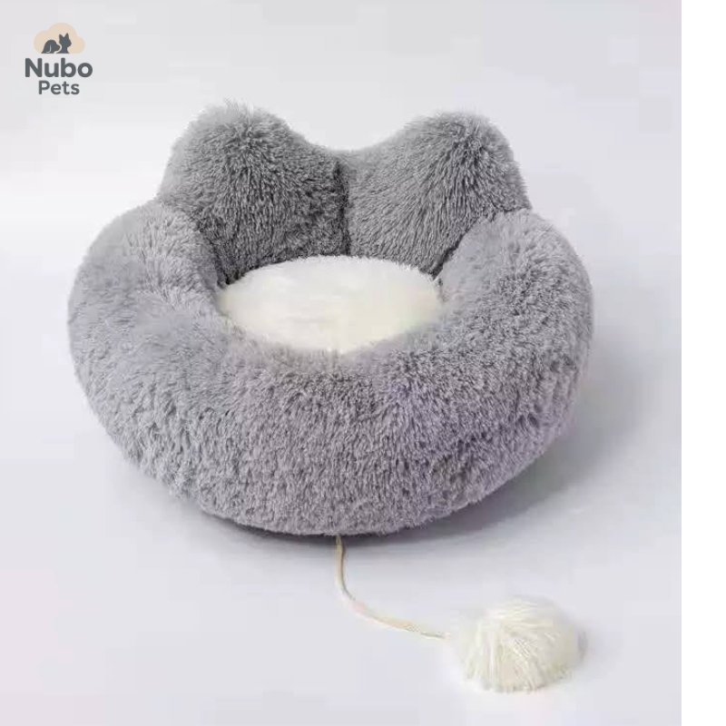 WhiskerDreams™ Round Plush Cat Bed